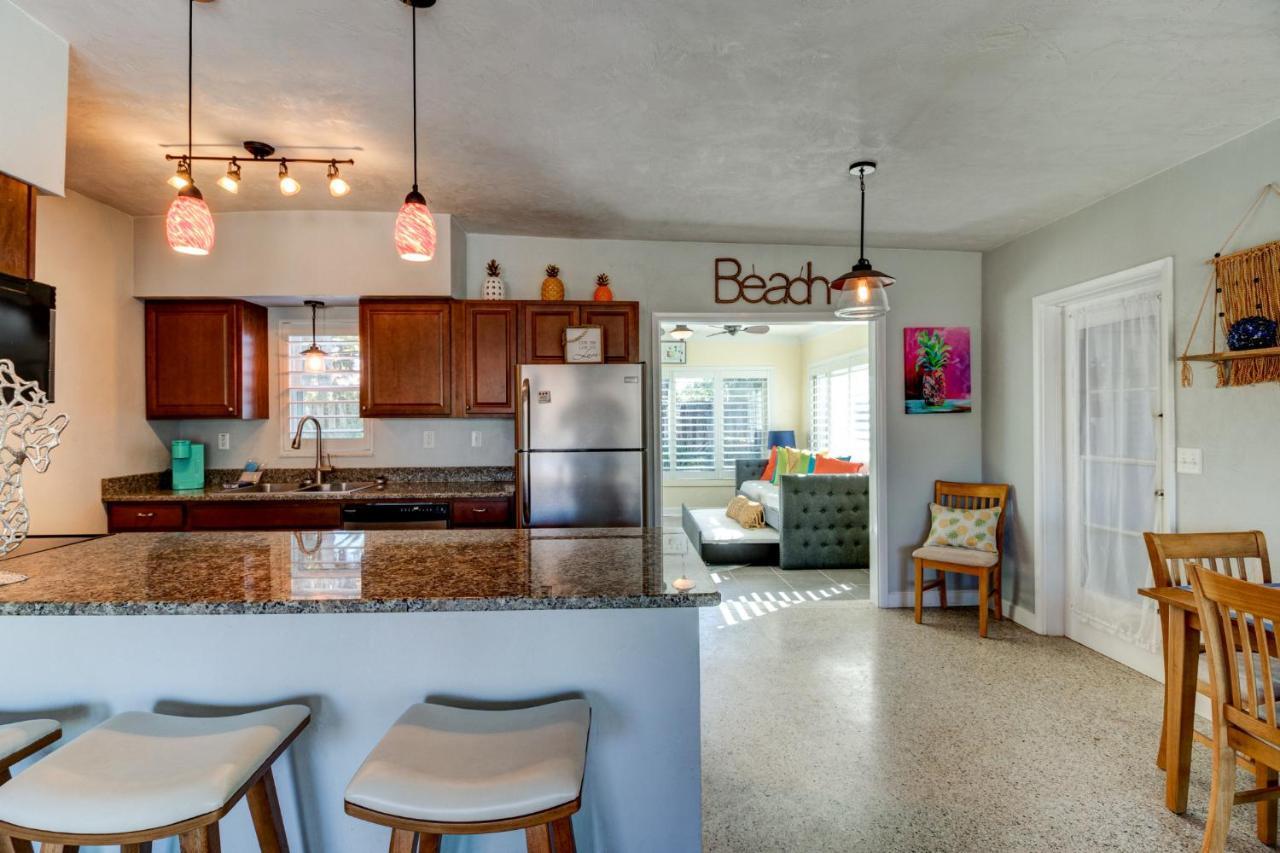 3 Bed 2 Ba Wifi Kitchen Walk To Beach Firepit Дейтона-Біч Екстер'єр фото